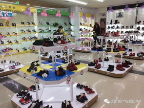 武岡最大服裝批發(fā)城11月10日盛大開業(yè)，百萬商品低價(jià)來襲，引領(lǐng)消費(fèi)新潮流